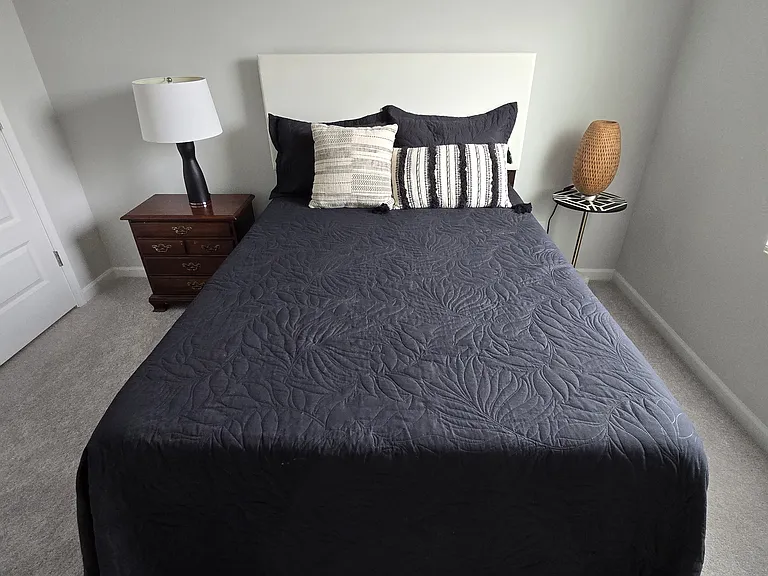 Bedroom with full bed