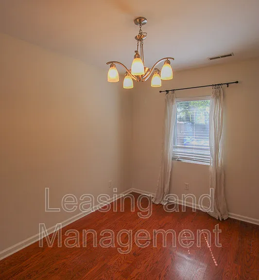21 Hester St #3 — Photo 6