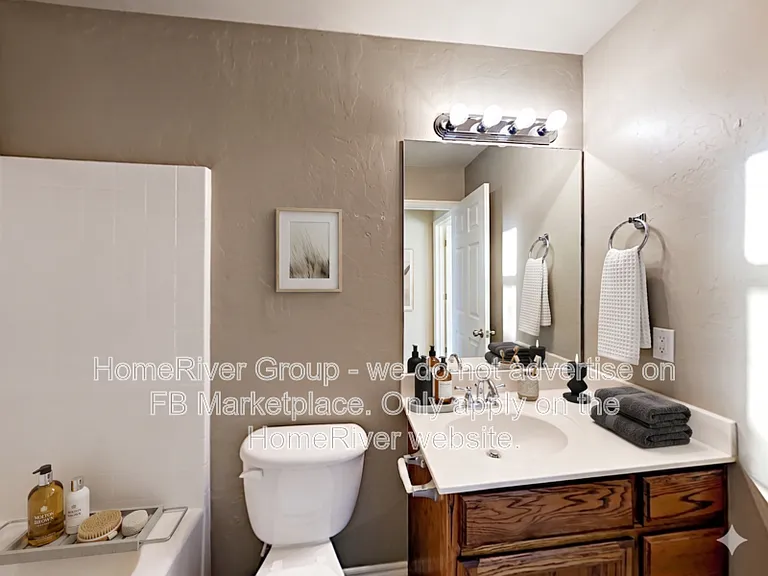 1028 Westridge Dr — Photo 9
