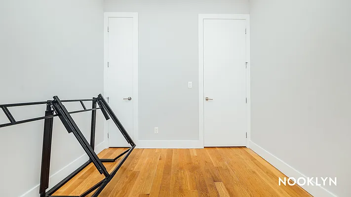 Rented by Nooklyn NYC LLC | media 25