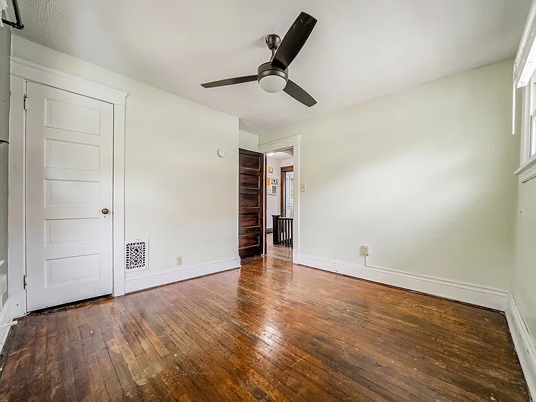 14520 Bayes Ave — Photo 5