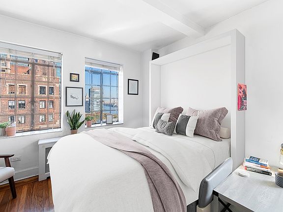 3rd image of 25 Tudor City Pl APT 2001