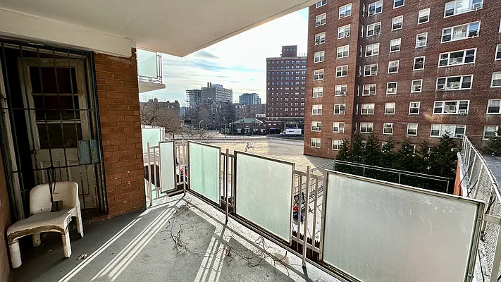 Sold by Coldwell Banker Signature Properties | media 21