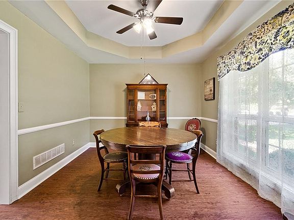 5th image of 230 McGarity Dr