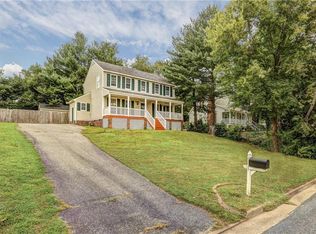 8331 Old Cavalry Dr, Mechanicsville, VA 23111