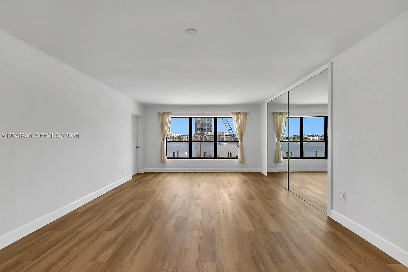 Lindal Apts Condo — Photo 3