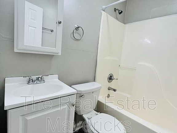 5th image of 2208A Milne St