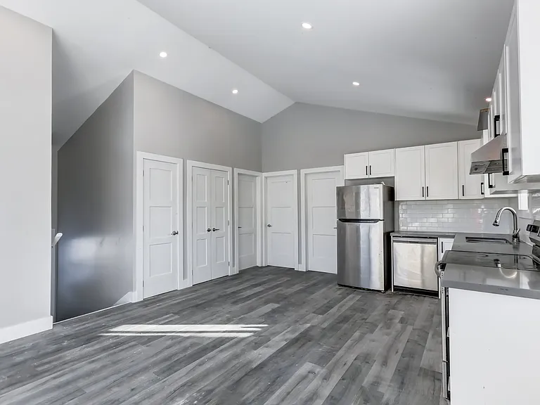 493 Gill St #MF — Photo 11