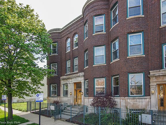3rd image of 4722 S Saint Lawrence Ave APT 1S