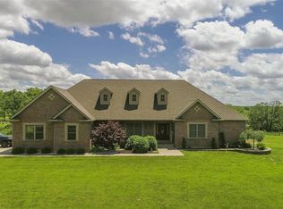 2410 Rockford School Rd, Saint Clair, MO 63077