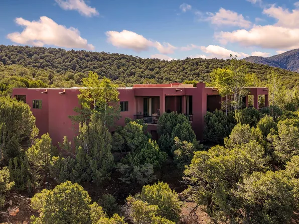 1980 Cerros Colorados, Santa Fe, NM 87501