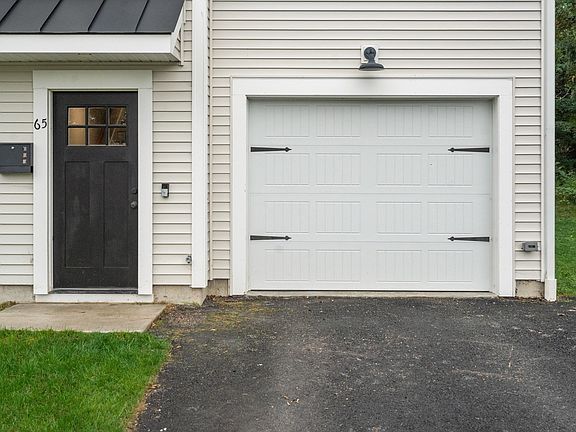 3rd image of 65 Castine St