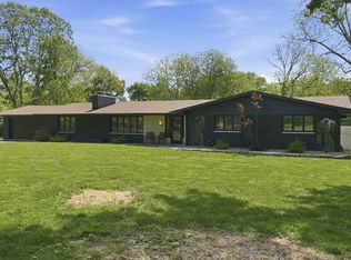2304 S Inglewood Rd, Springfield, MO 65804