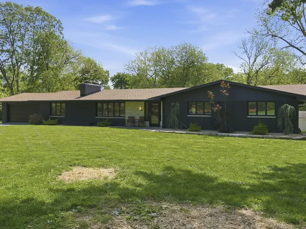 2304 S Inglewood Road, Springfield, MO 65804