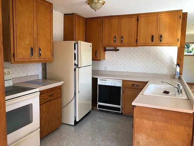 1510 Thompson Rd — Photo 11