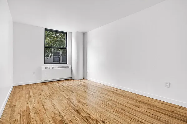 Rented by Compass | media 12