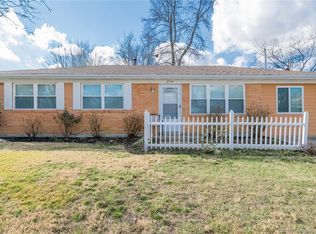 2319 Tupelo Dr, Clarksville, IN 47129
