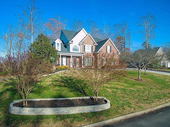3rd image of 240 Braden Ct