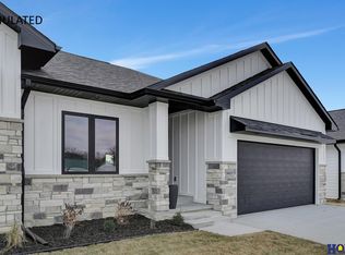6850 Weigel Bay, Lincoln, NE 68516