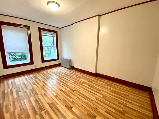 Rented by Oxford Property Group | media 7