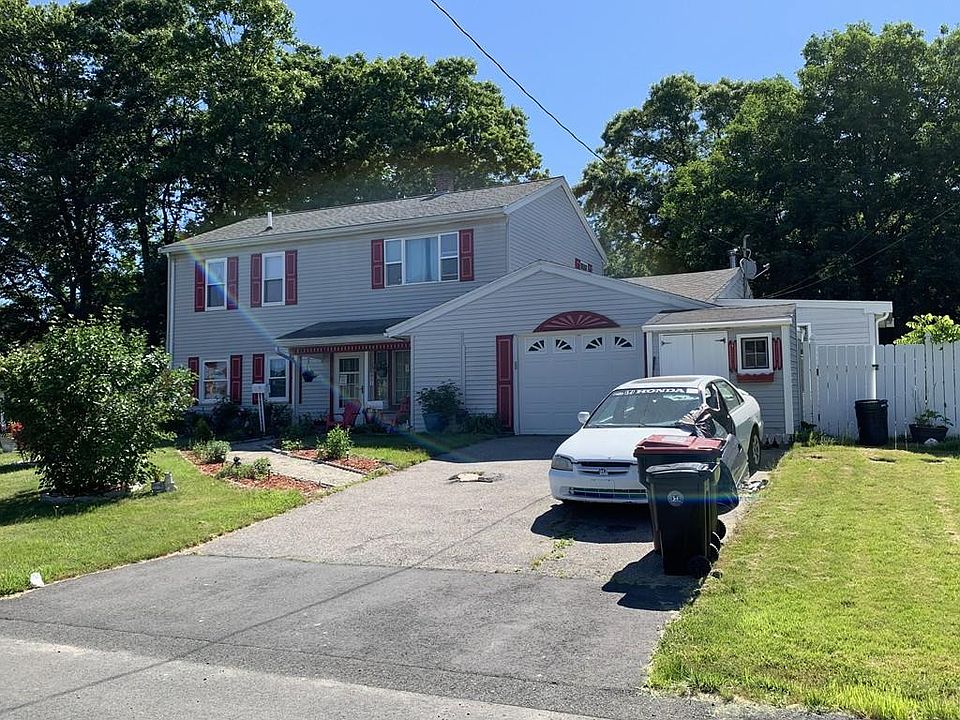 2nd image of 81 Bourne St
