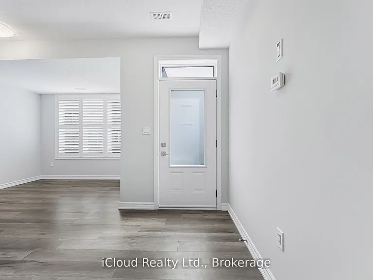 445 Ontario St N #103 — Photo 13