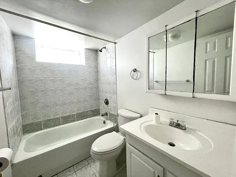 67 Cottage Pl #G — Photo 6
