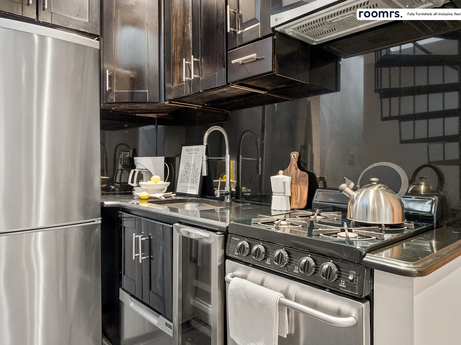 4 bed, 768 sqft, $2,262 — Photo 4