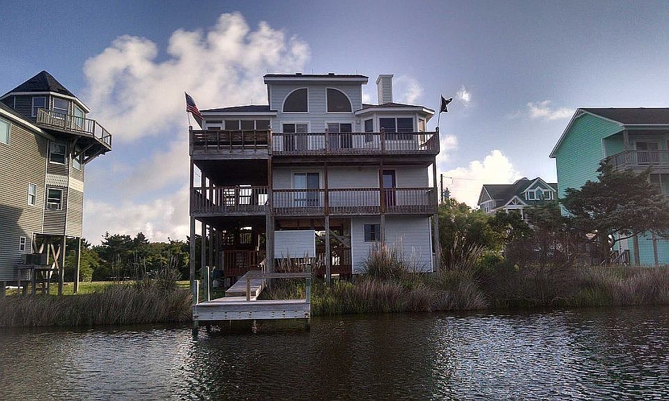 2nd image of 50245 Blackbeards Ct