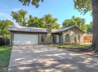 11939 E 18th St, Tulsa, OK 74128