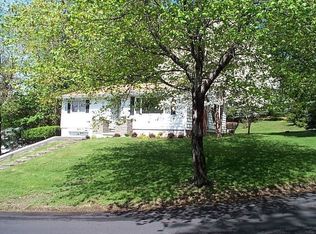 5 Oakcrest Dr, Goshen, NY 10924