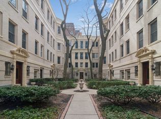 435 W Aldine Ave #17, Chicago, IL 60657