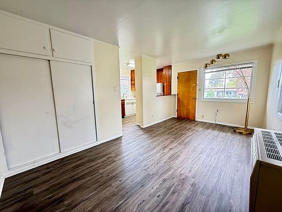 3rd image of 502 F Ave
