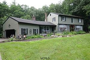 1st image of 48 Nottingham Dr
