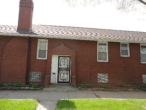 3rd image of 7600 S Crandon Ave