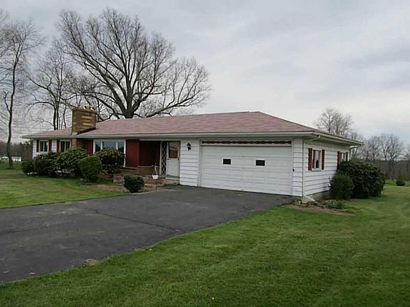 2nd image of 6913 Franklin Pike