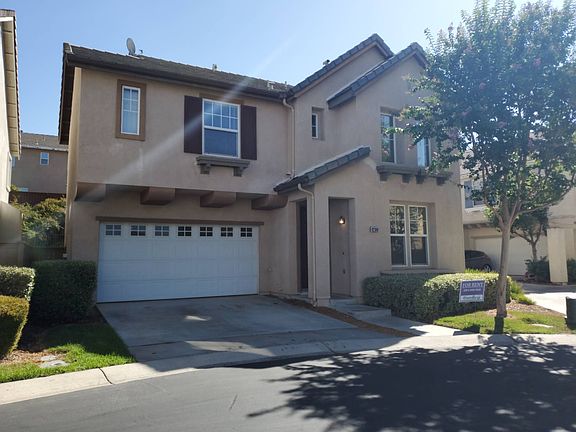 2nd image of 42180 Calabria Dr