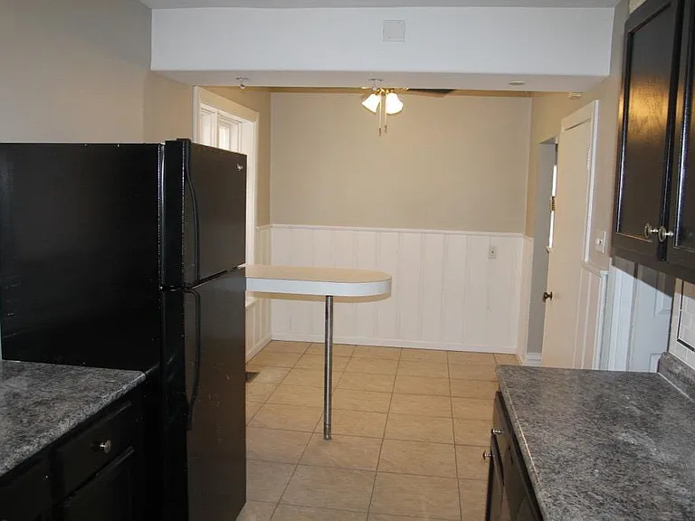 739 Leland Ave #1 — Photo 8