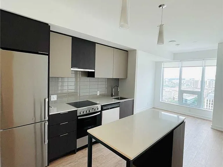 203 College St #2305 — Photo 2