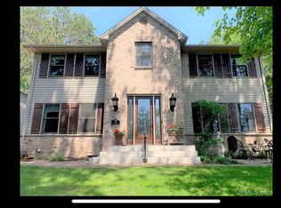 470 Bishop Woods Rd, Marquette, MI 49855