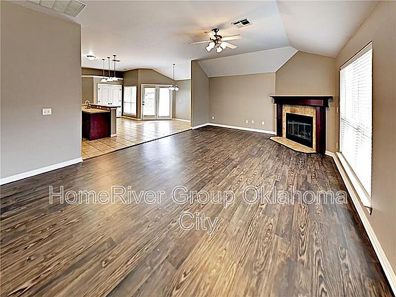 3rd image of 16105 Sonoma Lake Blvd