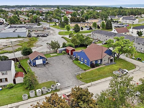 5th image of 98 SULLIVAN Avenue