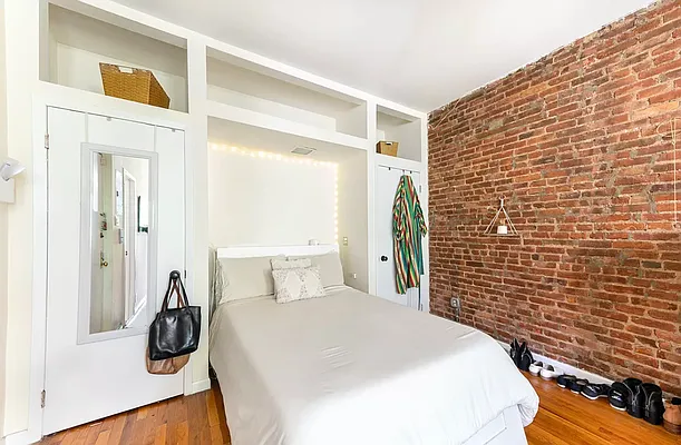 Rented by Corcoran | media 15