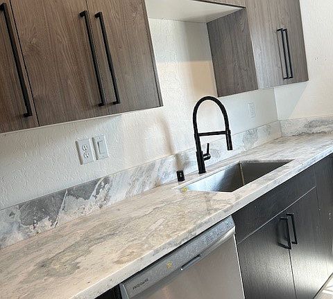 5th image of 1100 S Hall Ave #3