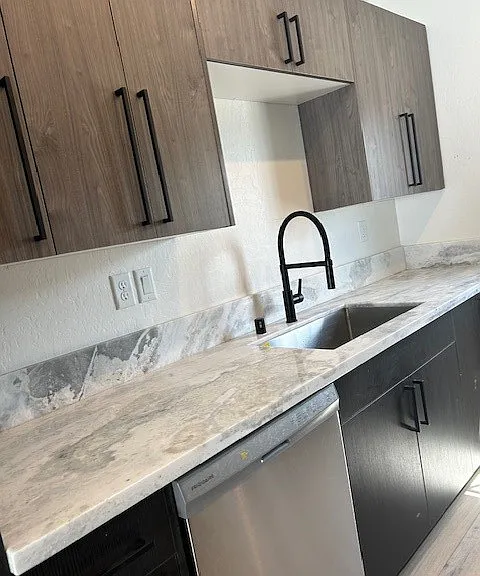 1100 S Hall Ave #2 — Photo 4