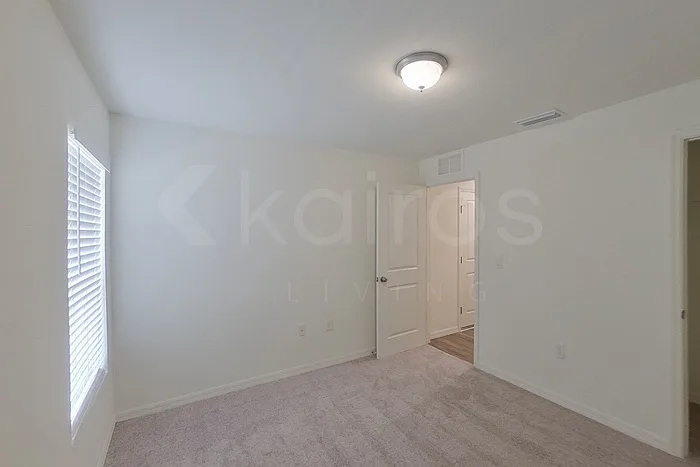 20254 Lorenzo Ave — Photo 12
