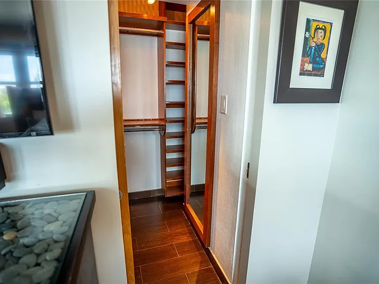 1124 Ashford #5B — Photo 25