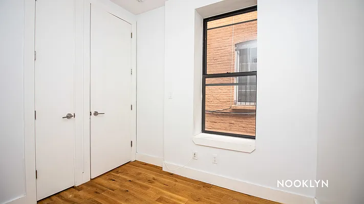 Rented by Nooklyn NYC LLC | media 52