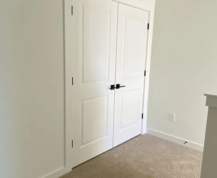 1259 Westgate Village Dr — Photo 17