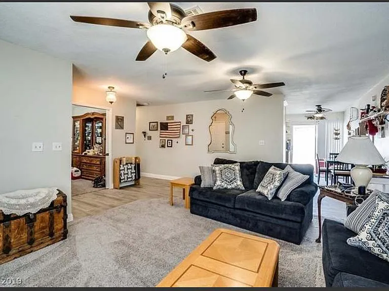 116 Sterling Ct — Photo 10